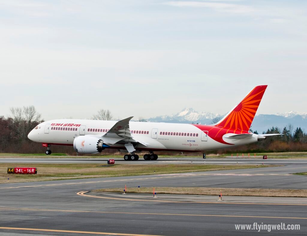 Boeing 787-8 Air India take off